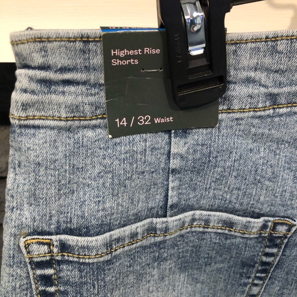 Wild Fable Jean Shorts - Picture 3 of 4